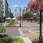 Διαμέρισμα Mimi's Place/ уют в центъра на *