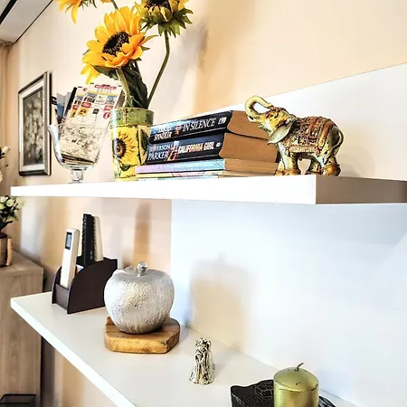 Mimi's Place/ уют в центъра на