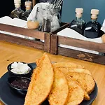 Mimi's Place/ уют в центъра на Sofia
