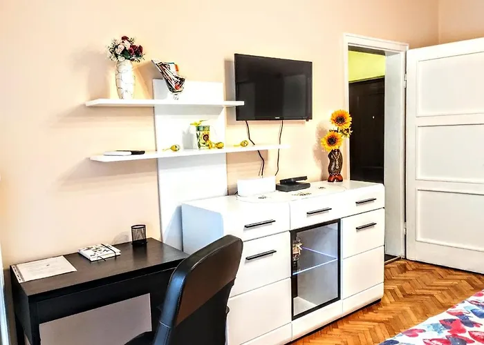 Mimi's Place/ уют в центъра на