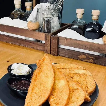 Mimi's Place/ уют в центъра на Sofia